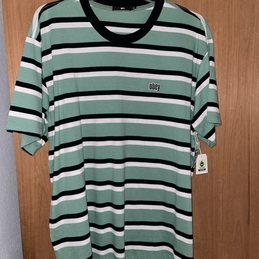 Obey t-shirt